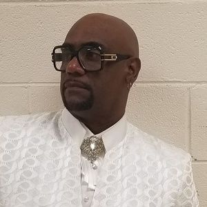 Meet your Posher, Lomax